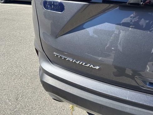 Used 2023 Ford Edge Titanium image 7
