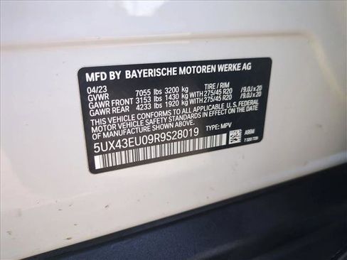 Certified 2024 BMW X5 xDrive50e w/ Executive Package image 27