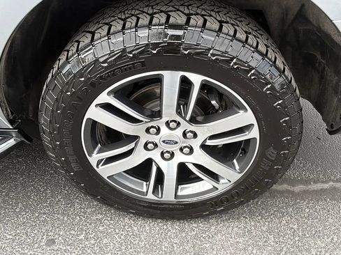 Used 2023 Ford Expedition Limited image 40