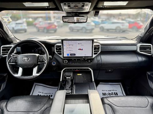 Used 2023 Toyota Tundra Platinum image 5
