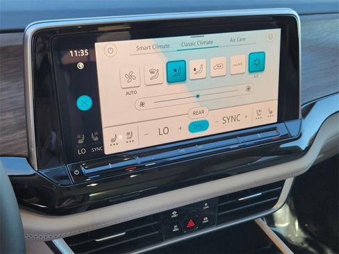 New 2026 Volkswagen Atlas SEL Premium R-Line image 14