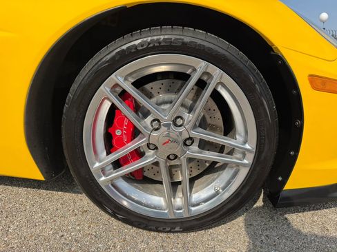 Used 2006 Chevrolet Corvette Z06 RWD image 14