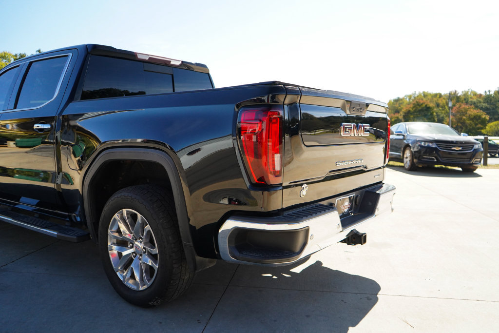 Used 2019 GMC Sierra 1500 SLT w/ SLT Premium Plus Package RWD image 22