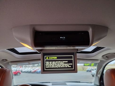 Used 2018 Toyota Sequoia Platinum w/ Preferred Accessory Package image 8