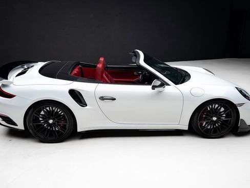 Used 2019 Porsche 911 Turbo image 37