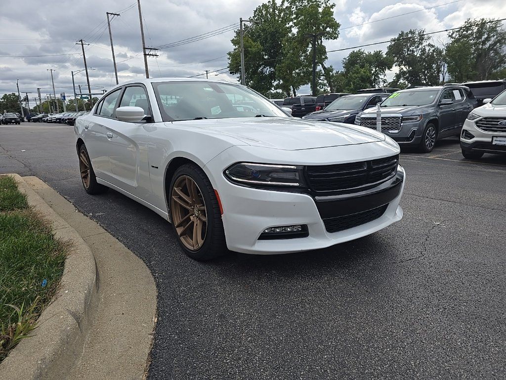 Used 2015 Dodge Charger R/T RWD image 3