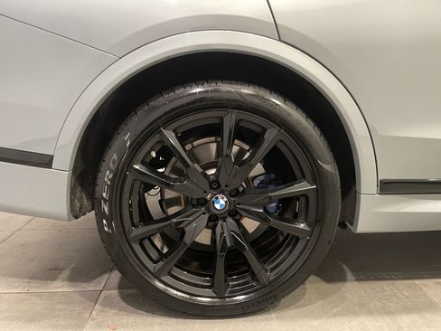 Used 2023 BMW X7 xDrive40i w/ M Sport Package image 10