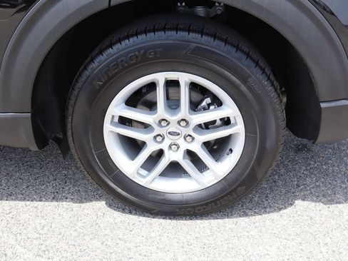 Used 2025 Ford Explorer Active w/ Active Comfort Package RWD image 10