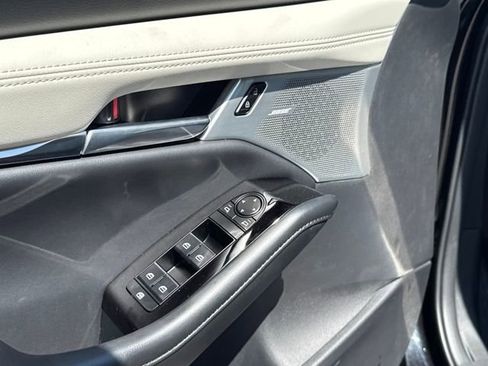 New 2025 MAZDA MAZDA3 2.5 Turbo Sedan w/Premium Plus image 7