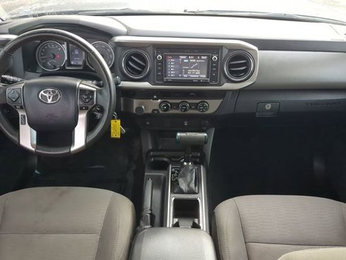 Used 2017 Toyota Tacoma SR5 image 15