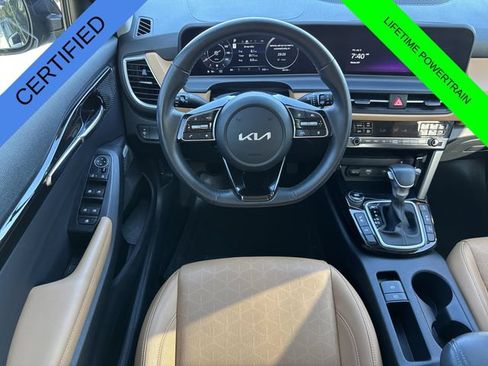 Certified 2024 Kia Seltos SX w/ SX Sunroof Package AWD/4WD image 19