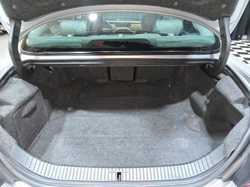 Used 2005 Jaguar S-TYPE R RWD image 41