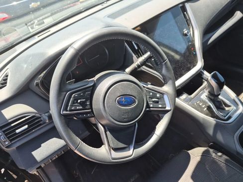 Used 2023 Subaru Outback Premium AWD/4WD image 9