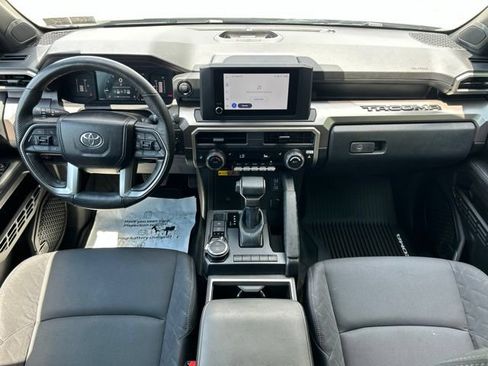 Certified 2024 Toyota Tacoma SR5 AWD/4WD image 45