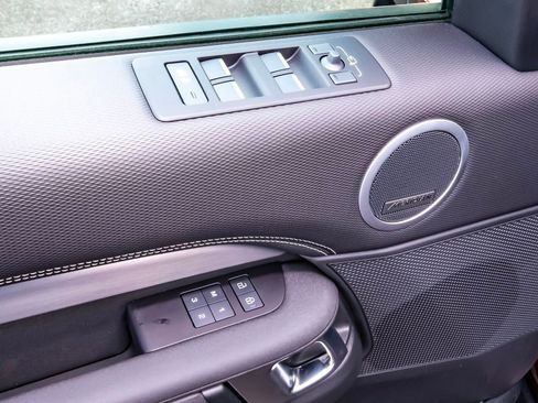 New 2026 Land Rover Discovery Limited Edition image 35