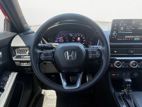 Used 2022 Honda Civic Sport Touring image 9