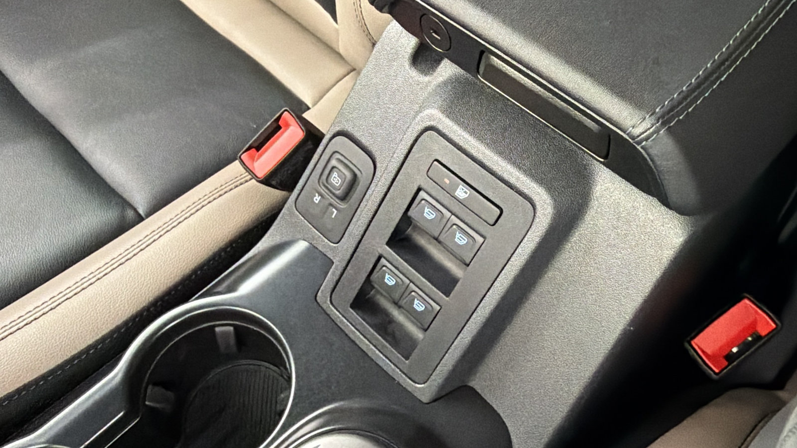 Used 2024 Ford Bronco Wildtrak AWD/4WD image 25