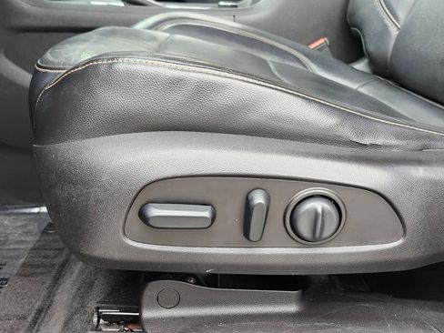 Used 2019 Chevrolet Traverse LT image 6