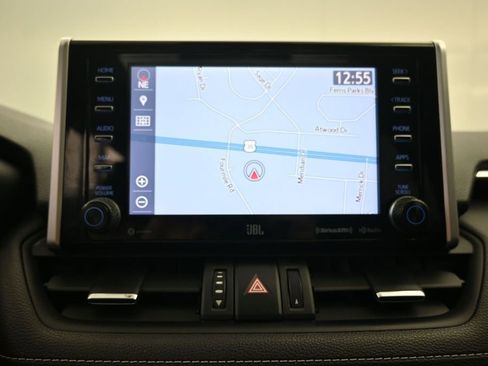 Used 2019 Toyota RAV4 Limited AWD/4WD image 16