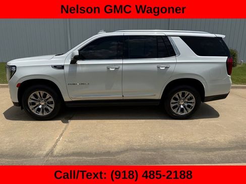 Used 2022 GMC Yukon Denali AWD/4WD image 2