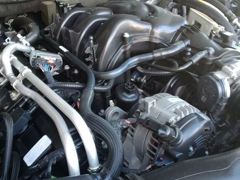 Used 2016 Jeep Wrangler Unlimited Sahara w/ Connectivity Group AWD/4WD image 20