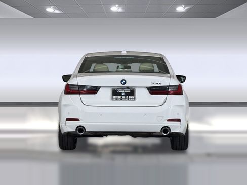 Used 2026 BMW 330i Sedan w/ Convenience Package RWD image 10