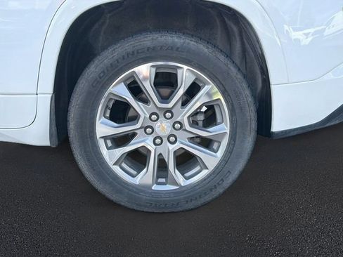 Used 2018 Chevrolet Traverse Premier AWD/4WD image 9