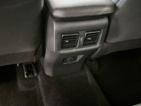 Used 2025 Toyota RAV4 LE image 28