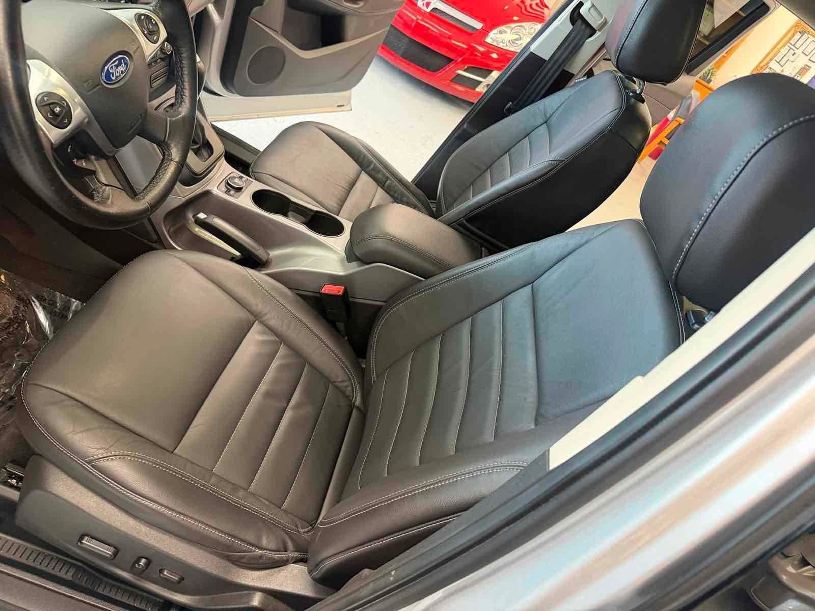 Used 2016 Ford Escape SE w/ SE Leather Comfort Package FWD image 15