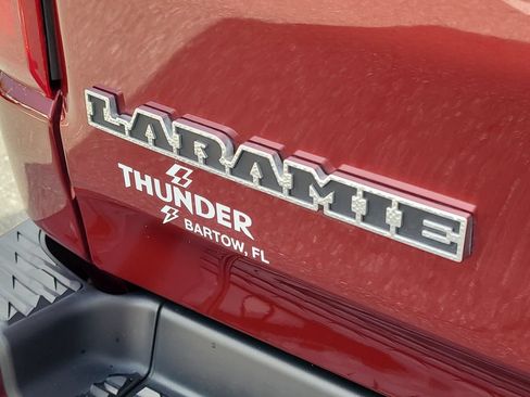 Used 2023 RAM 1500 Laramie AWD/4WD image 7