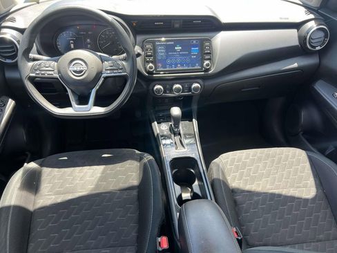 Used 2024 Nissan Kicks SV w/ Interior Electronics Package FWD image 13
