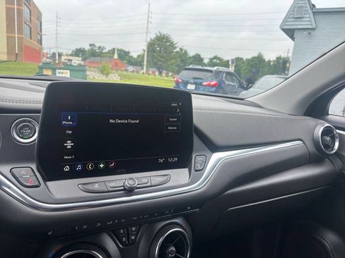 Used 2025 Chevrolet Blazer LT FWD image 36