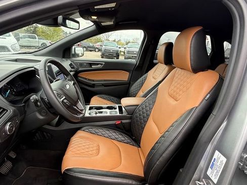 Certified 2023 Ford Edge Titanium w/ Equipment Group 301A AWD/4WD image 6
