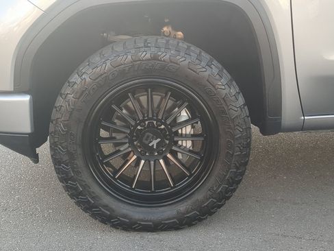 Used 2023 GMC Sierra 1500 Elevation w/ Preferred Package image 13