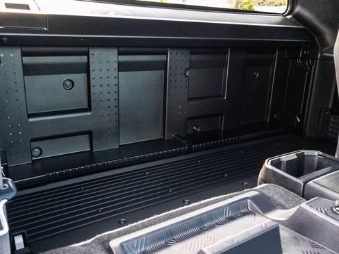 Used 2025 Toyota Tacoma SR w/ SR Upgrade Package image 21