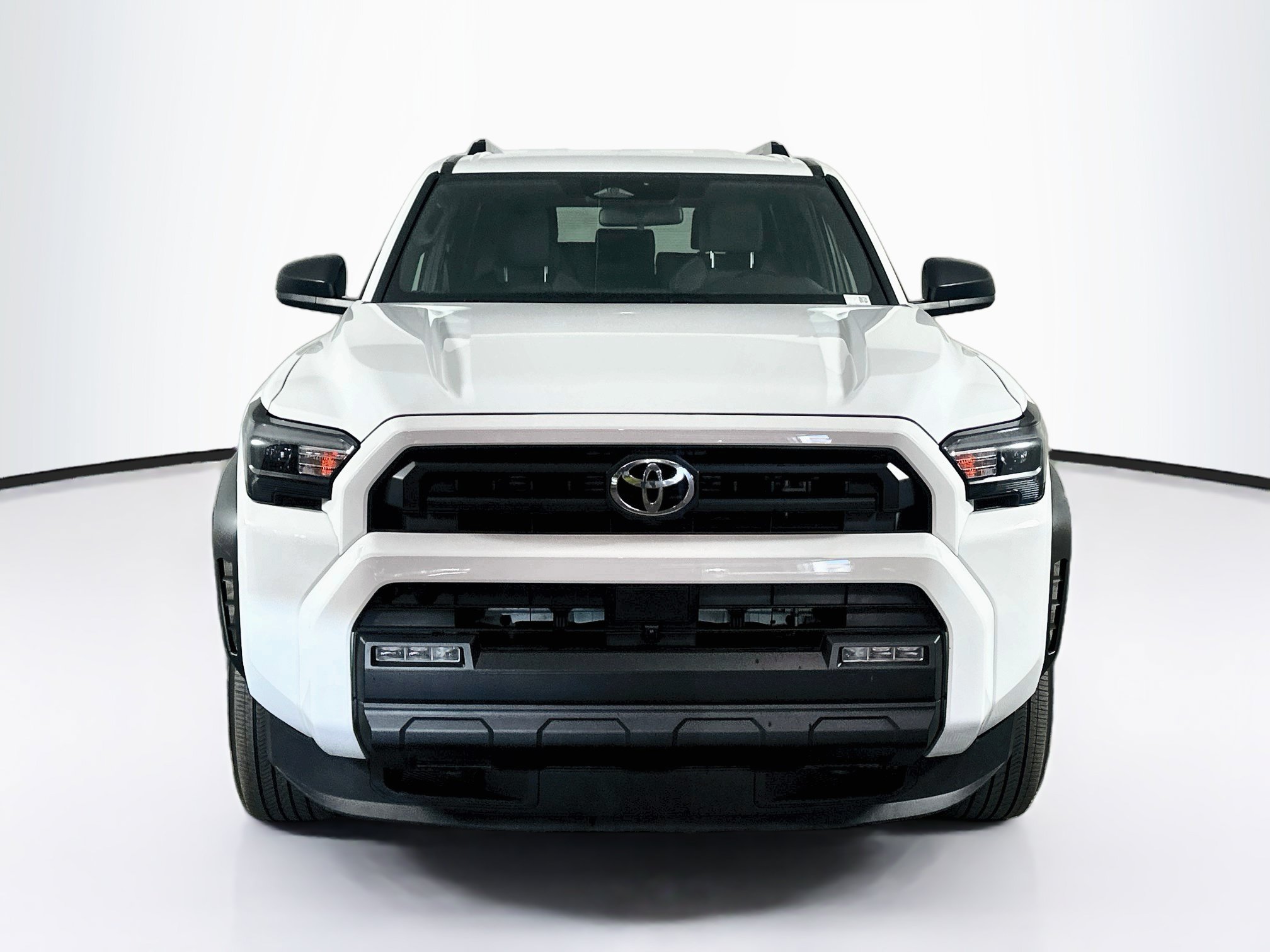 Used 2025 Toyota 4Runner SR5 AWD/4WD image 2