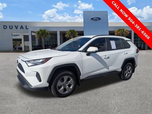 Used 2022 Toyota RAV4 XLE image 8