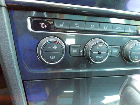 Used 2019 Volkswagen Golf Alltrack SEL AWD/4WD image 19