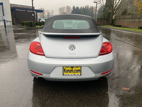 Used 2013 Volkswagen Beetle 2.0T image 4