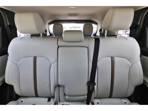 Used 2025 MAZDA CX-90 3.3 Turbo S w/ Premium Package image 11