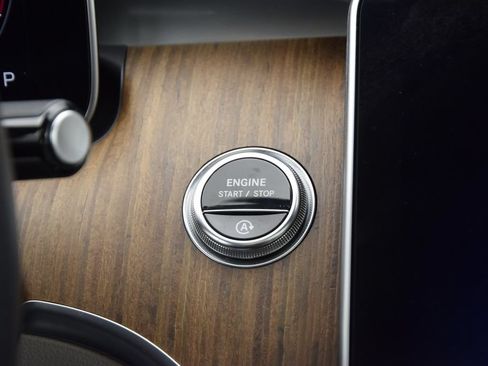 Certified 2024 Mercedes-Benz C 300 Sedan image 32