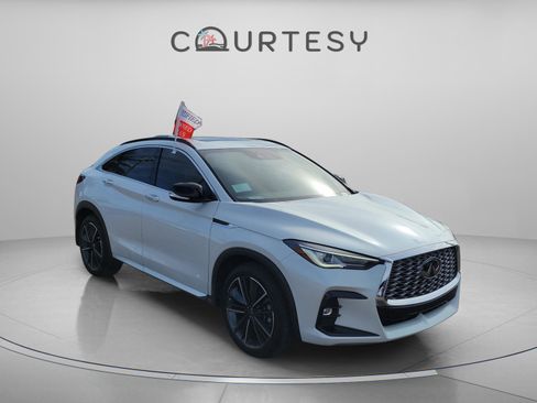 Certified 2025 INFINITI QX55 Luxe w/ Cargo Package image 4