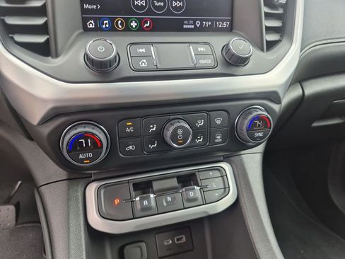 Certified 2023 GMC Acadia SLE w/ Driver Convenience Package image 38