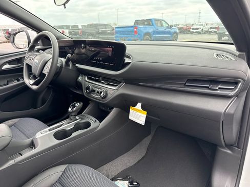 New 2026 Buick Envista Preferred w/ Advanced Safety Package FWD image 36