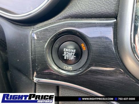 Used 2017 Jeep Grand Cherokee Trailhawk image 21