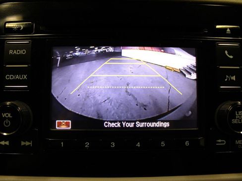 Used 2017 Honda HR-V LX image 12