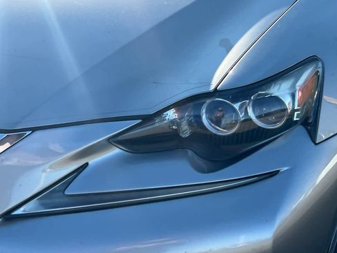 Used 2015 Lexus IS 250 image 11