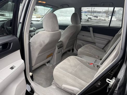 Used 2010 Toyota Highlander 2WD image 14