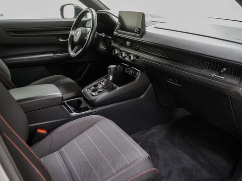 Certified 2025 Honda CR-V Sport image 31