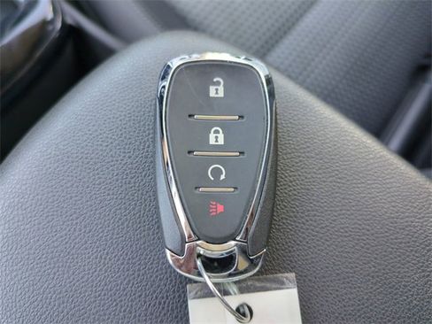 Certified 2025 Chevrolet Trax LT w/ LT Convenience Package image 34